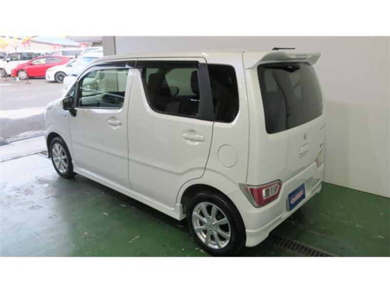 WAGON R