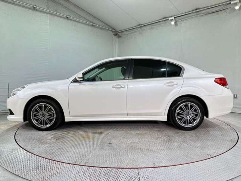 LEGACY B4