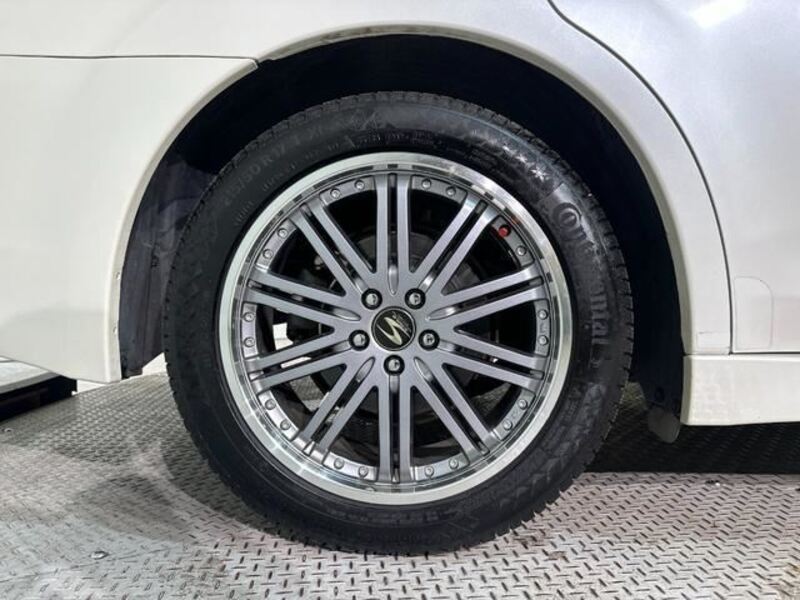 LEGACY B4