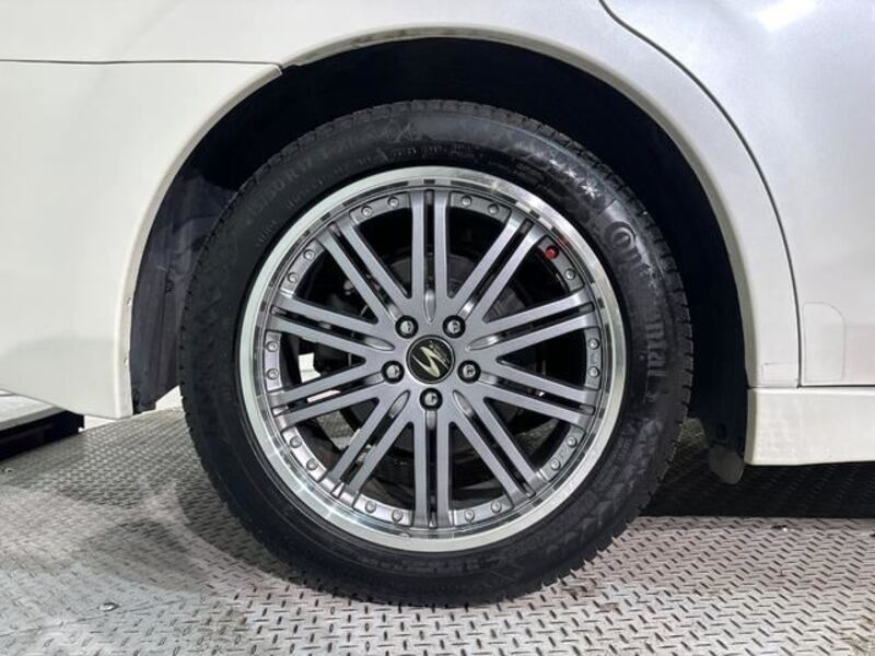 LEGACY B4