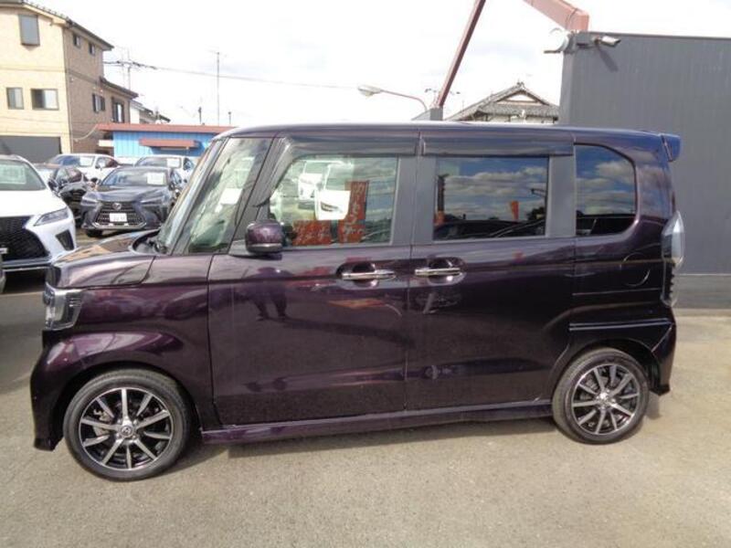 N BOX CUSTOM