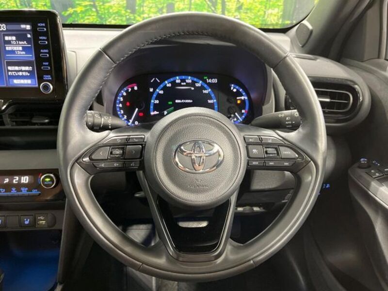 YARIS CROSS
