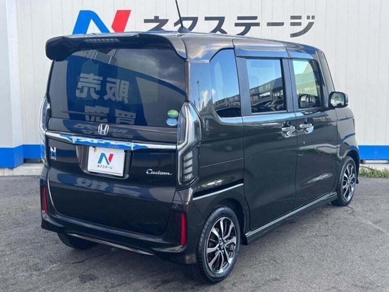 N BOX CUSTOM
