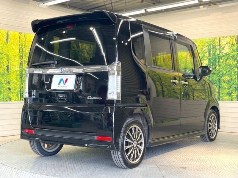 N BOX CUSTOM