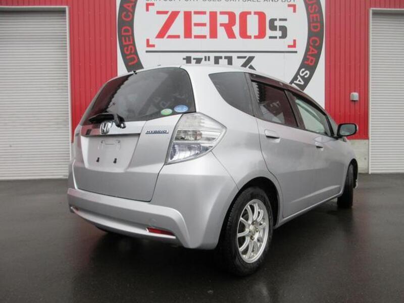 FIT HYBRID