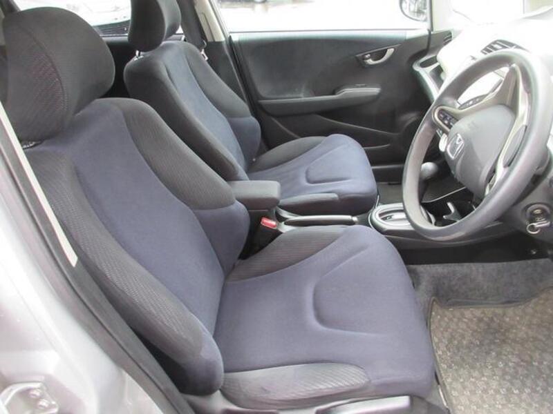 FIT HYBRID