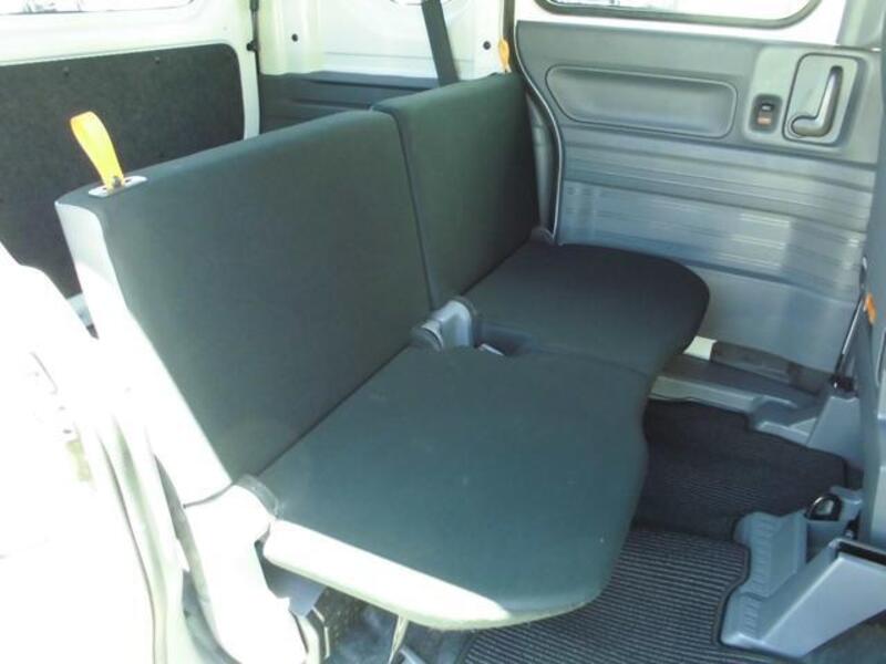 N-VAN