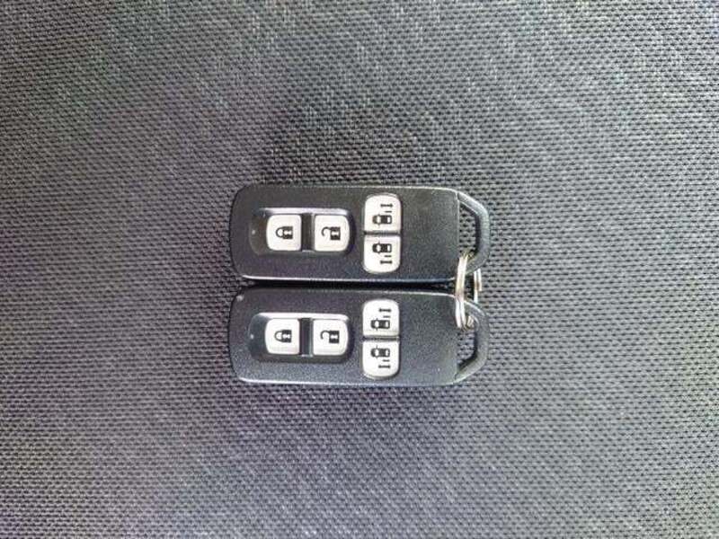 N BOX