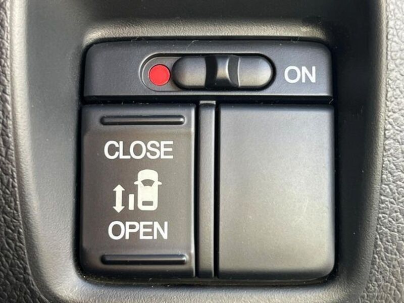 N BOX