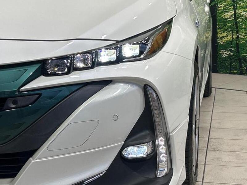 PRIUS PHV