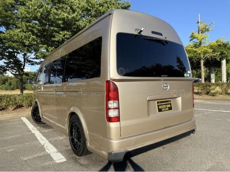 HIACE VAN