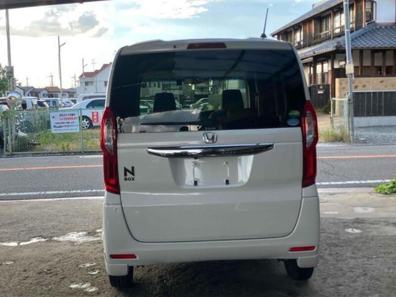 N BOX