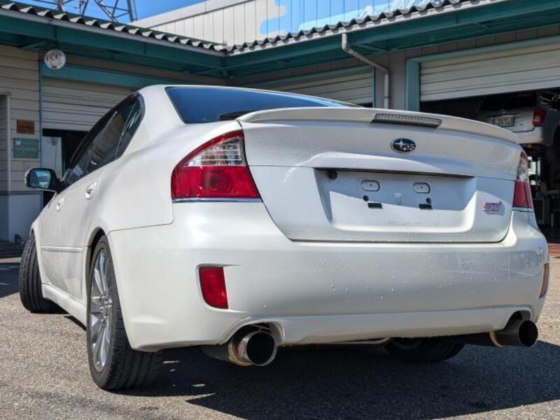 LEGACY B4