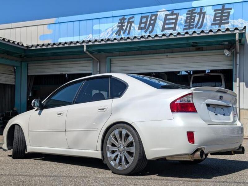 LEGACY B4