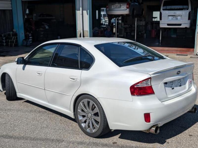 LEGACY B4
