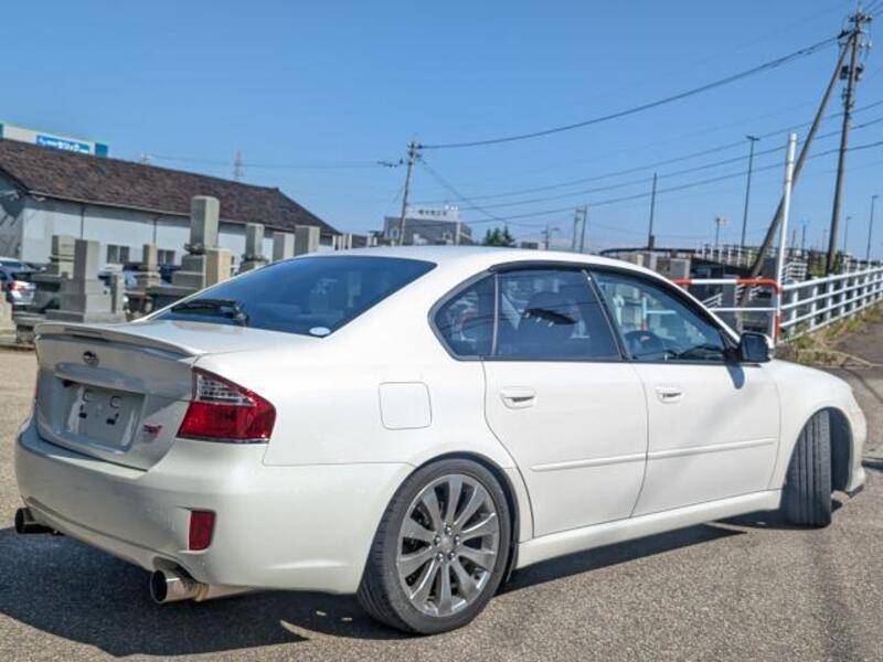 LEGACY B4