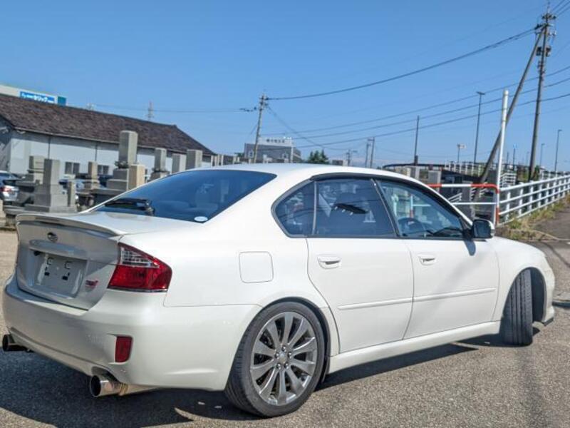 LEGACY B4