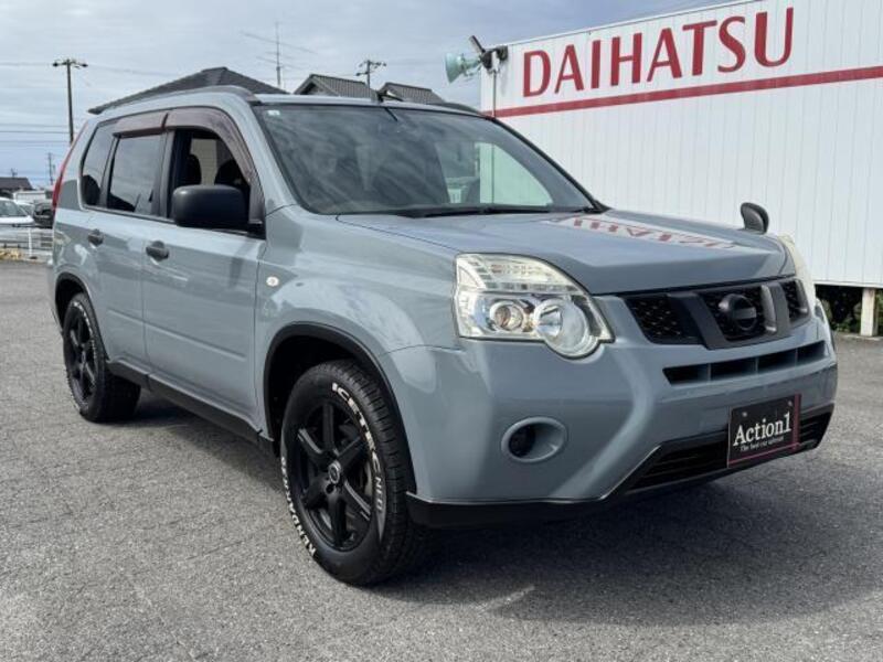 X-TRAIL