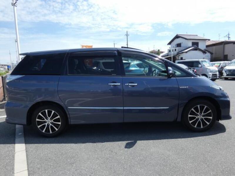 ESTIMA HYBRID