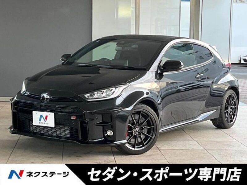 GR YARIS-0