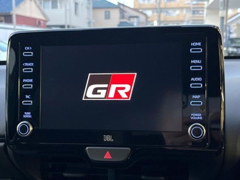 GR YARIS