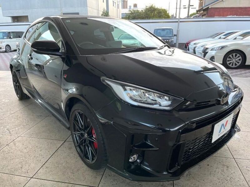 GR YARIS