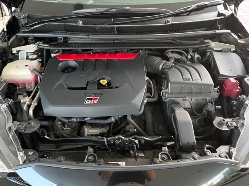 GR YARIS