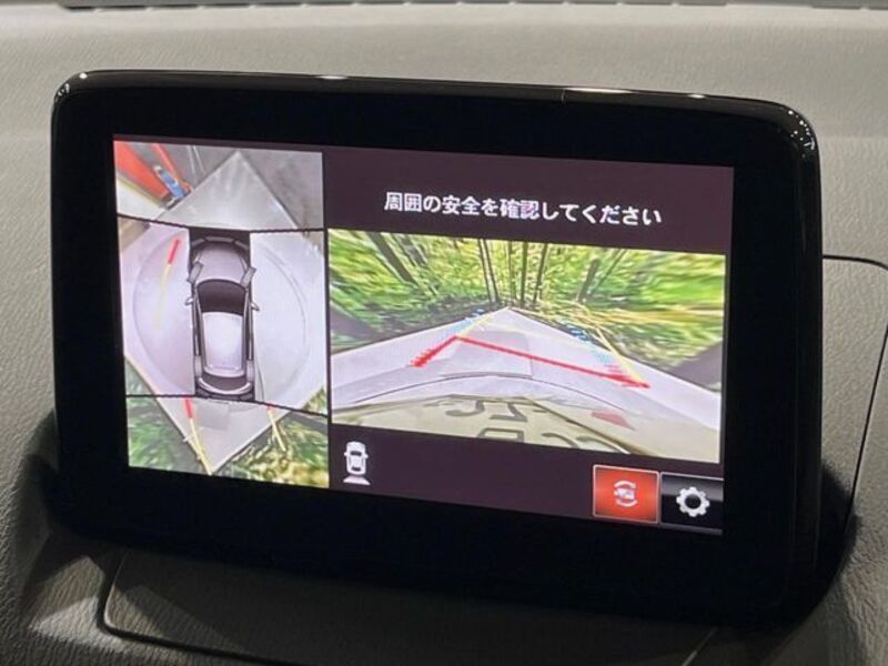 MAZDA2