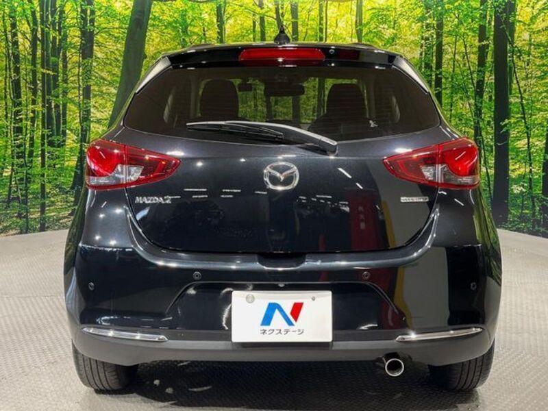 MAZDA2
