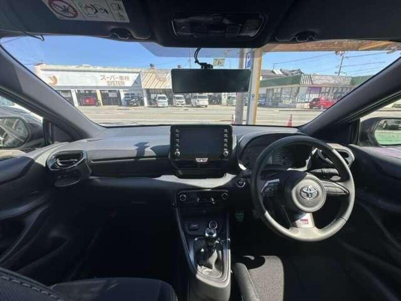 GR YARIS