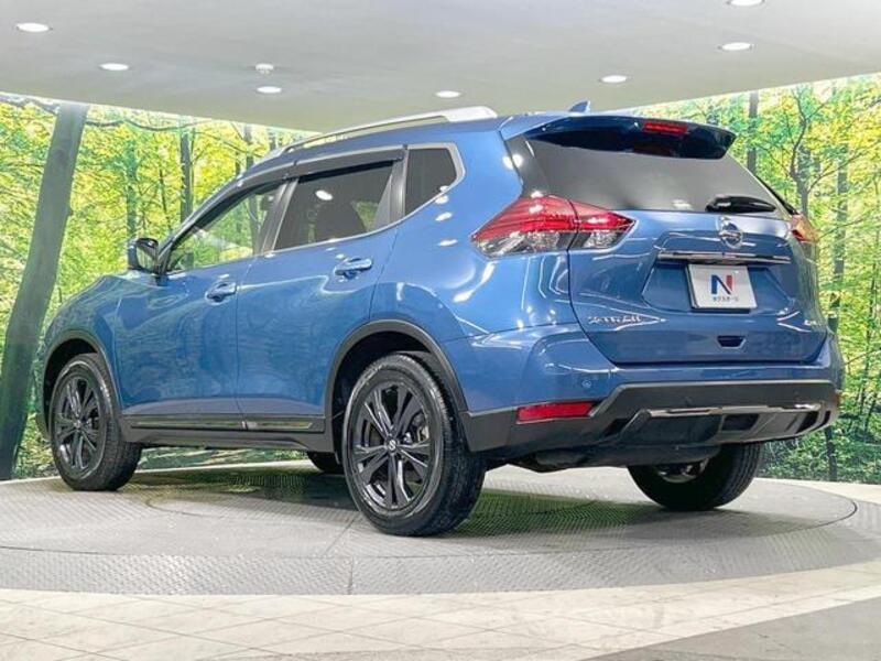X-TRAIL