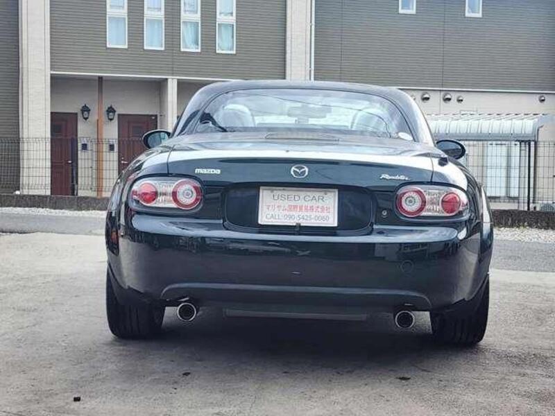 ROADSTER