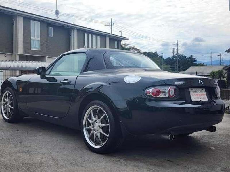 ROADSTER