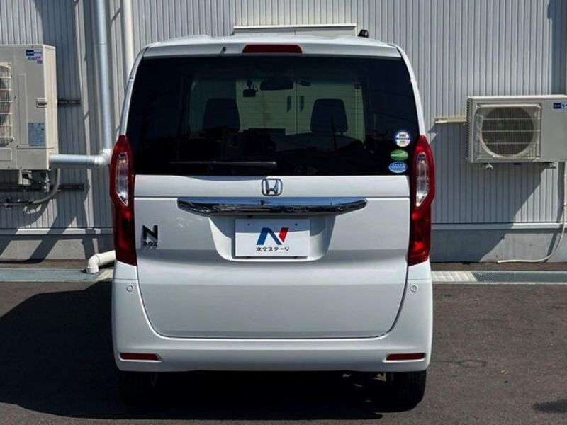 N BOX