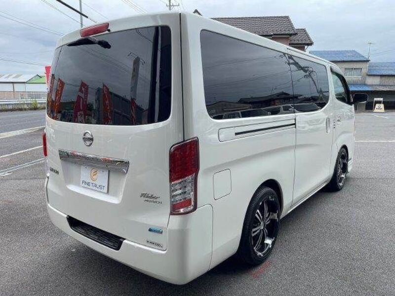 NV350 CARAVAN