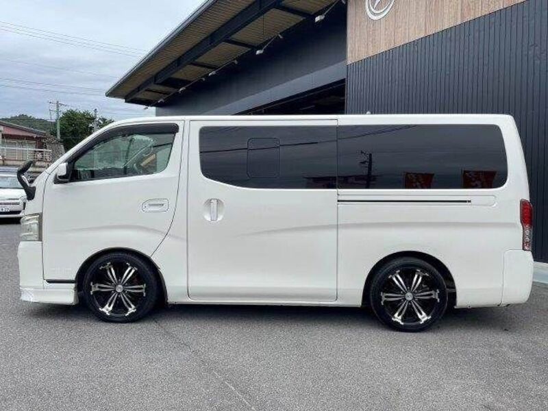 NV350 CARAVAN