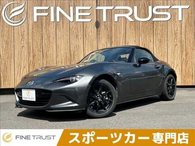 ROADSTER-0