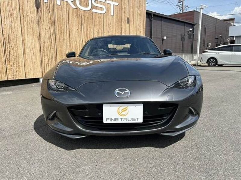ROADSTER
