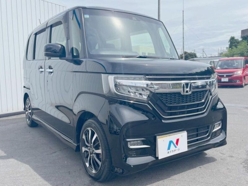 N BOX CUSTOM