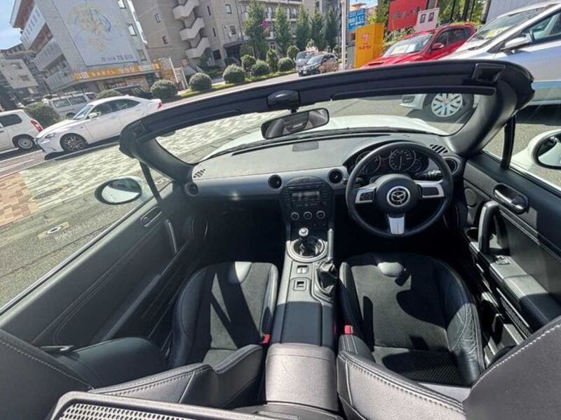ROADSTER