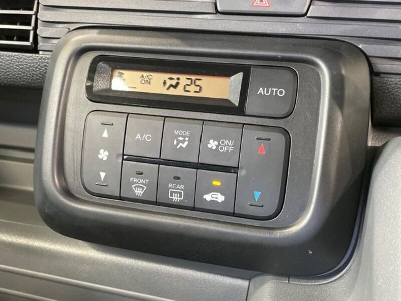 N-VAN