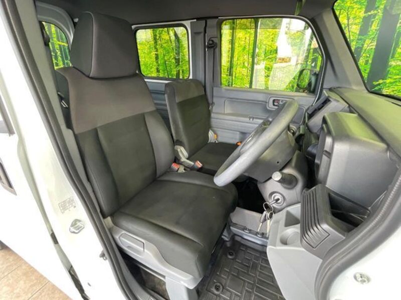 N-VAN