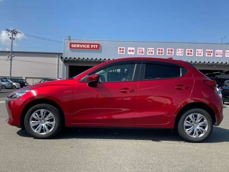 MAZDA2