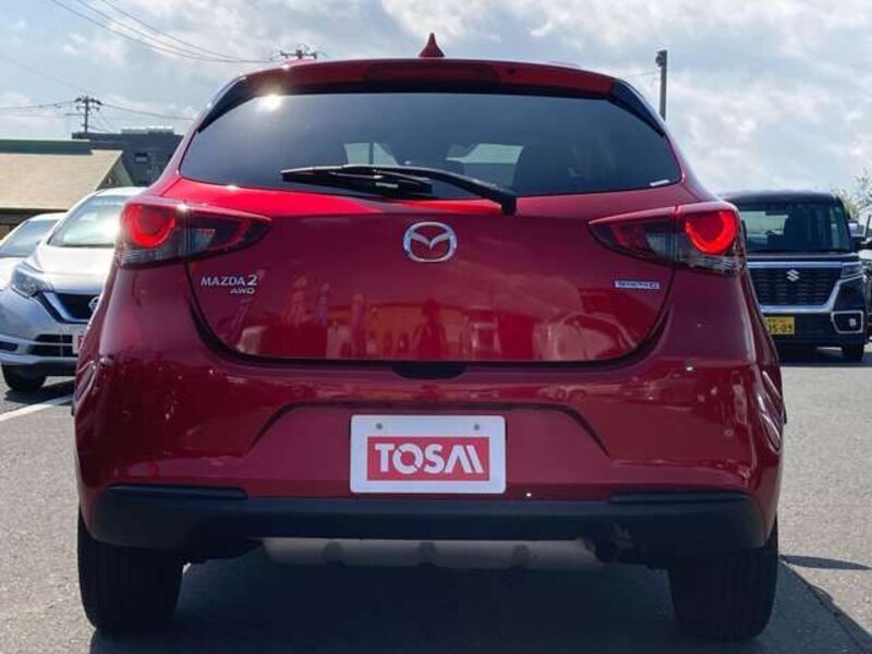 MAZDA2