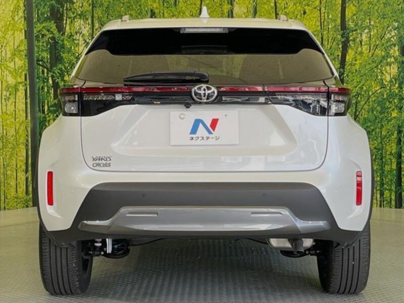 YARIS CROSS