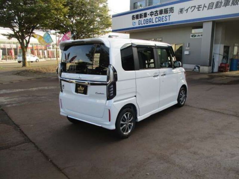 N BOX CUSTOM
