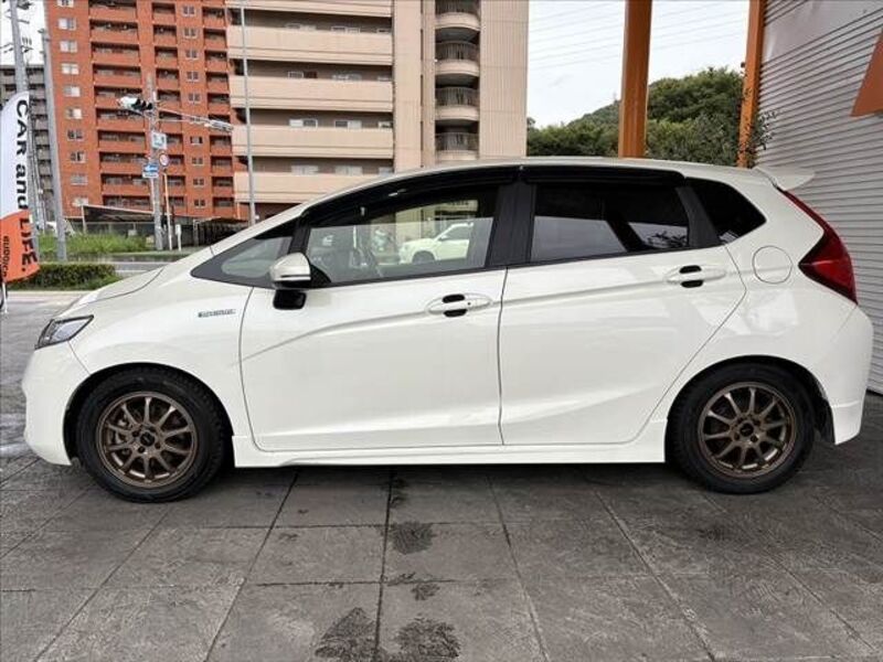 FIT HYBRID