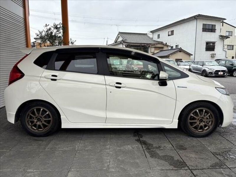 FIT HYBRID