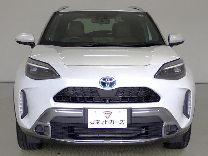 YARIS CROSS