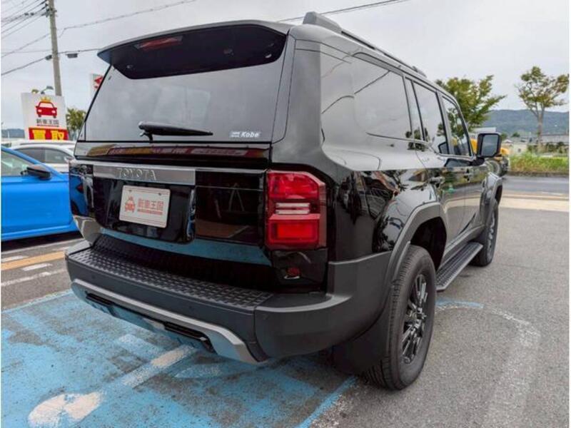 LAND CRUISER 250